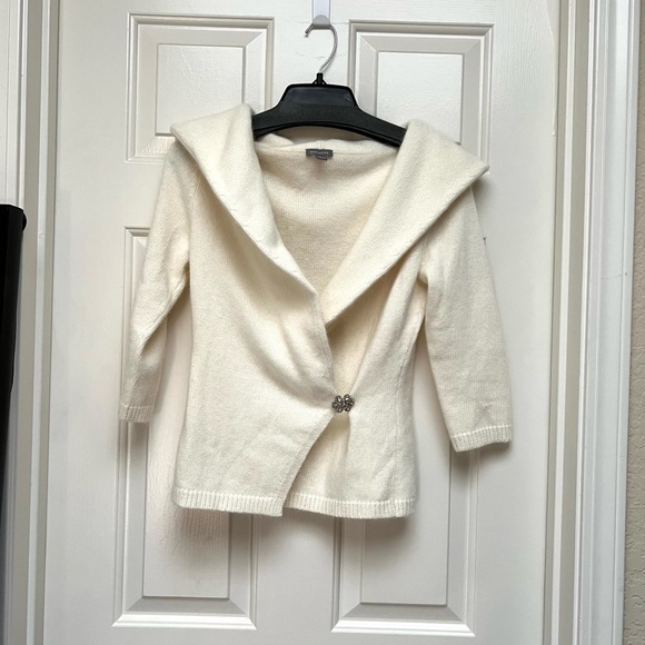 Ann Taylor angora sweater, never worn - Picture 2 of 12